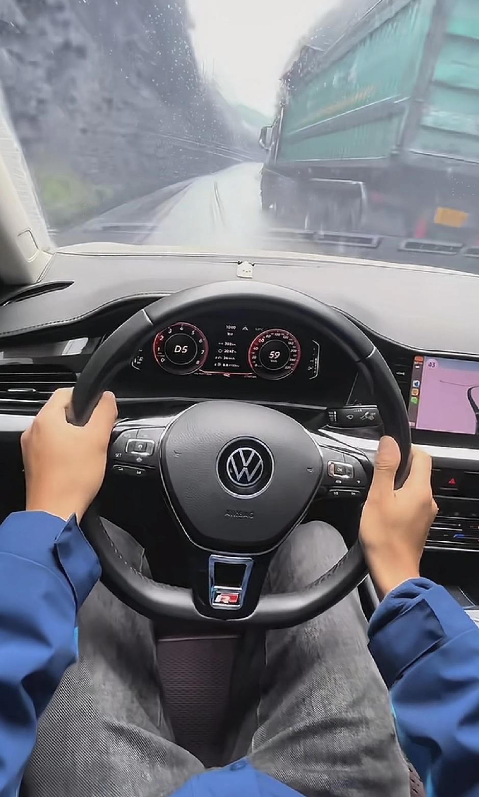 我承认你驾驶技术好，但运气和驾驶技术是两回事儿，你可以冒险100次，但你承受不起