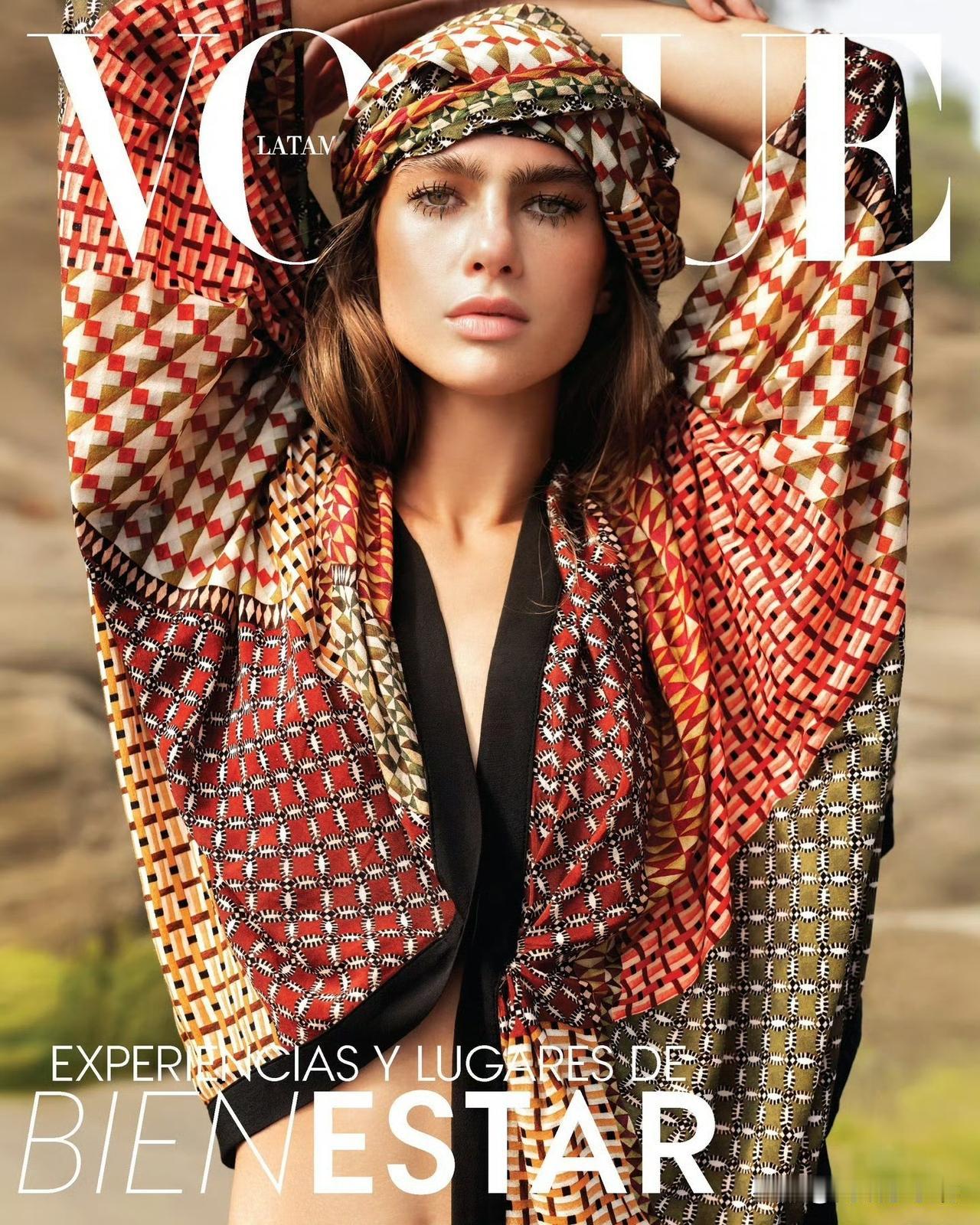 外娱资讯，模特MariaKlaumann近日为时尚杂志《VOGUE》拍摄了拉美