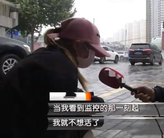 西安一女子喝醉酒，男朋友把她留在了酒店房间。哪知道，男子从外面返回后，却发现女友
