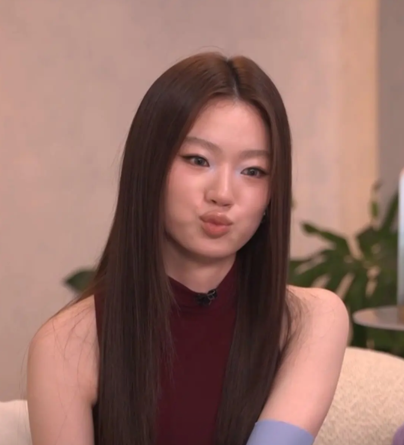 我有种预感，歌手过后，单依纯的演唱事业要走下坡路了，不是因为她没当初有灵气了