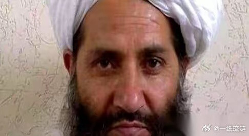 阿富汗最高领导人阿洪扎达，发了份公开声明。第一句话，直接给这几年定了性：“仗打完