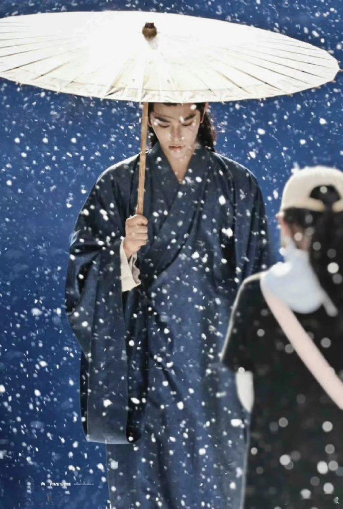 丁禹兮hi6路透独自入冬论保暖意识我只服丁禹兮！和丁程鑫、付辛博同框，就他把自己