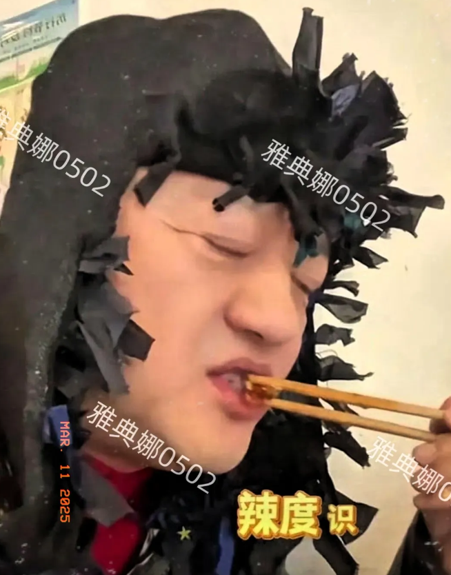 李亚鹏怎么落魄成这样？好歹他以前也是顶流男明星，前妻是王菲，前女友也是周迅瞿颖