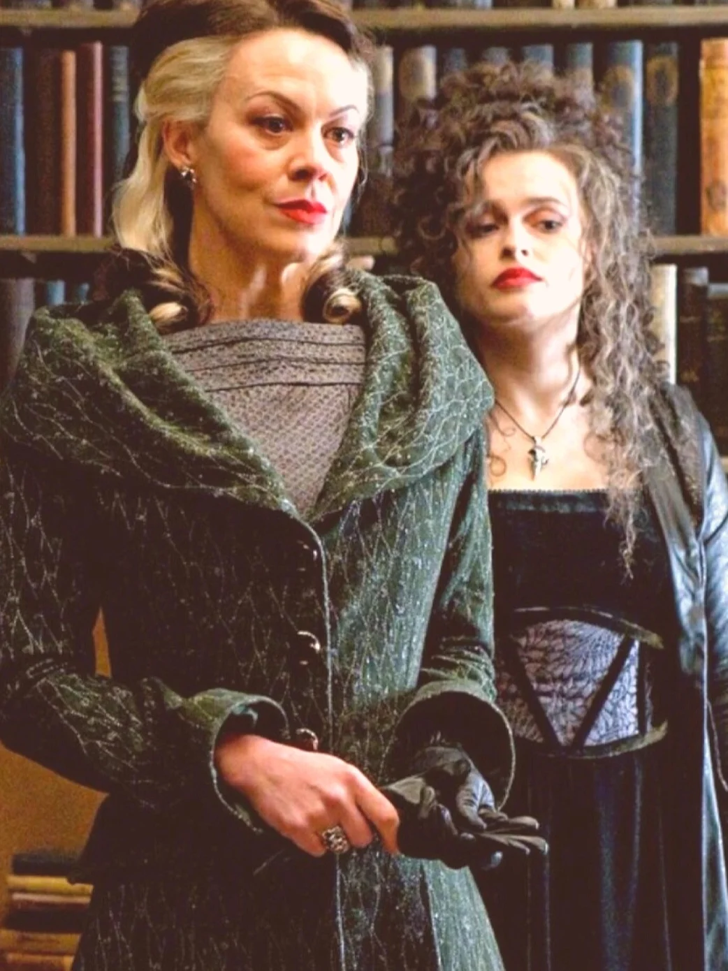 从马尔福亲妈！看懂《哈利波特》最疯狂家族