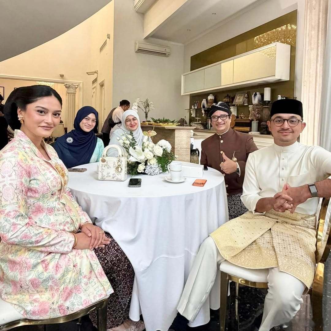马来西亚王室🇲🇾5月17日，彭亨穆罕默德王子和王妃娜塔莎出席小姨子纳迪拉·