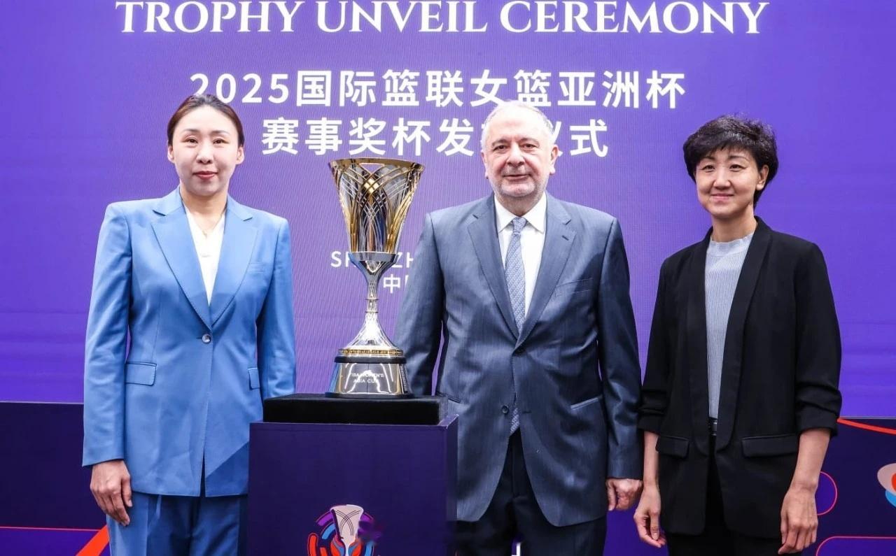 中国女篮名宿、FIBA&中国篮球名人堂成员苗立杰，担任2025年深圳女篮亚洲杯宣
