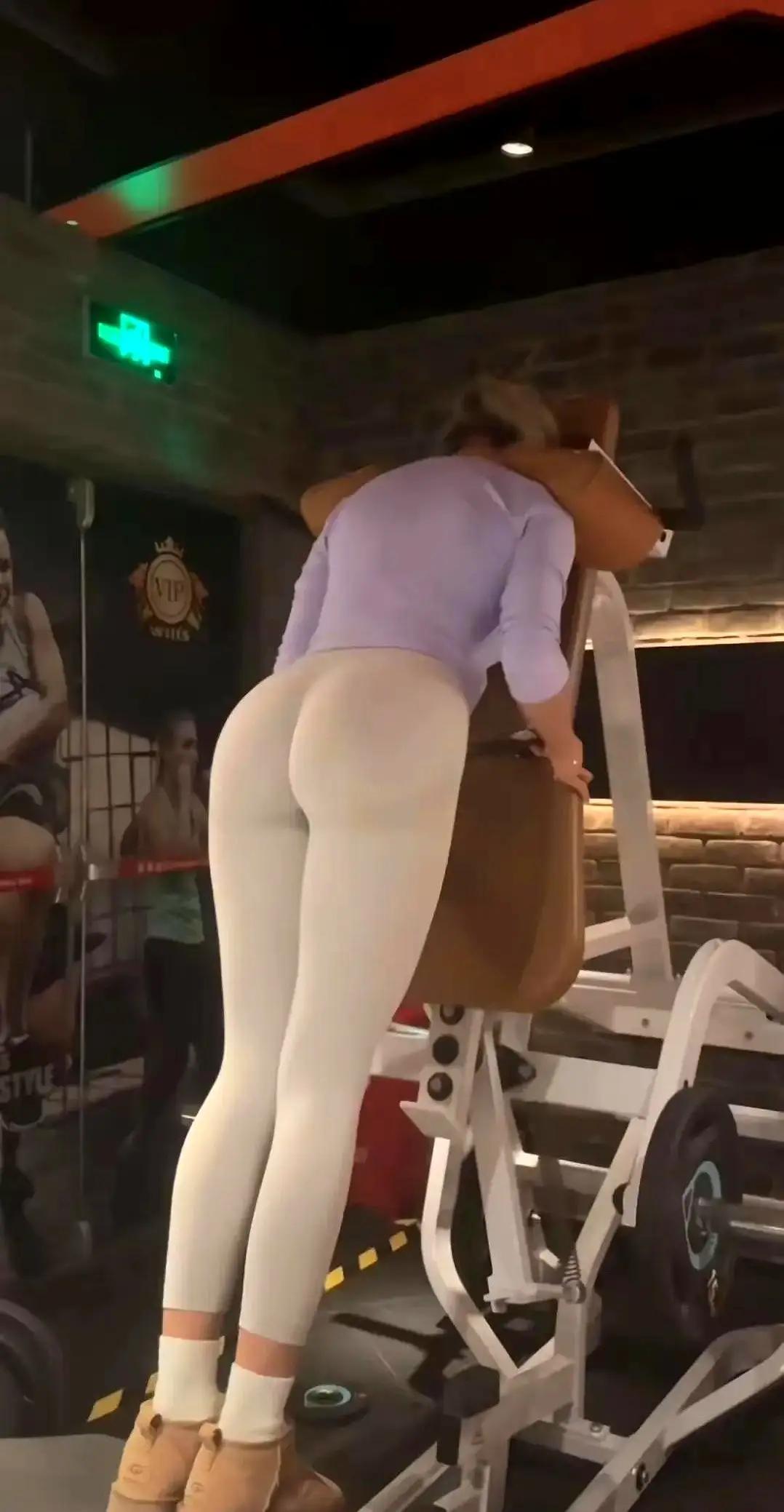 大学毕业十年，丁同学分享了她和老公的和平相处原则，必须让她先“吃饱”才行，其他的