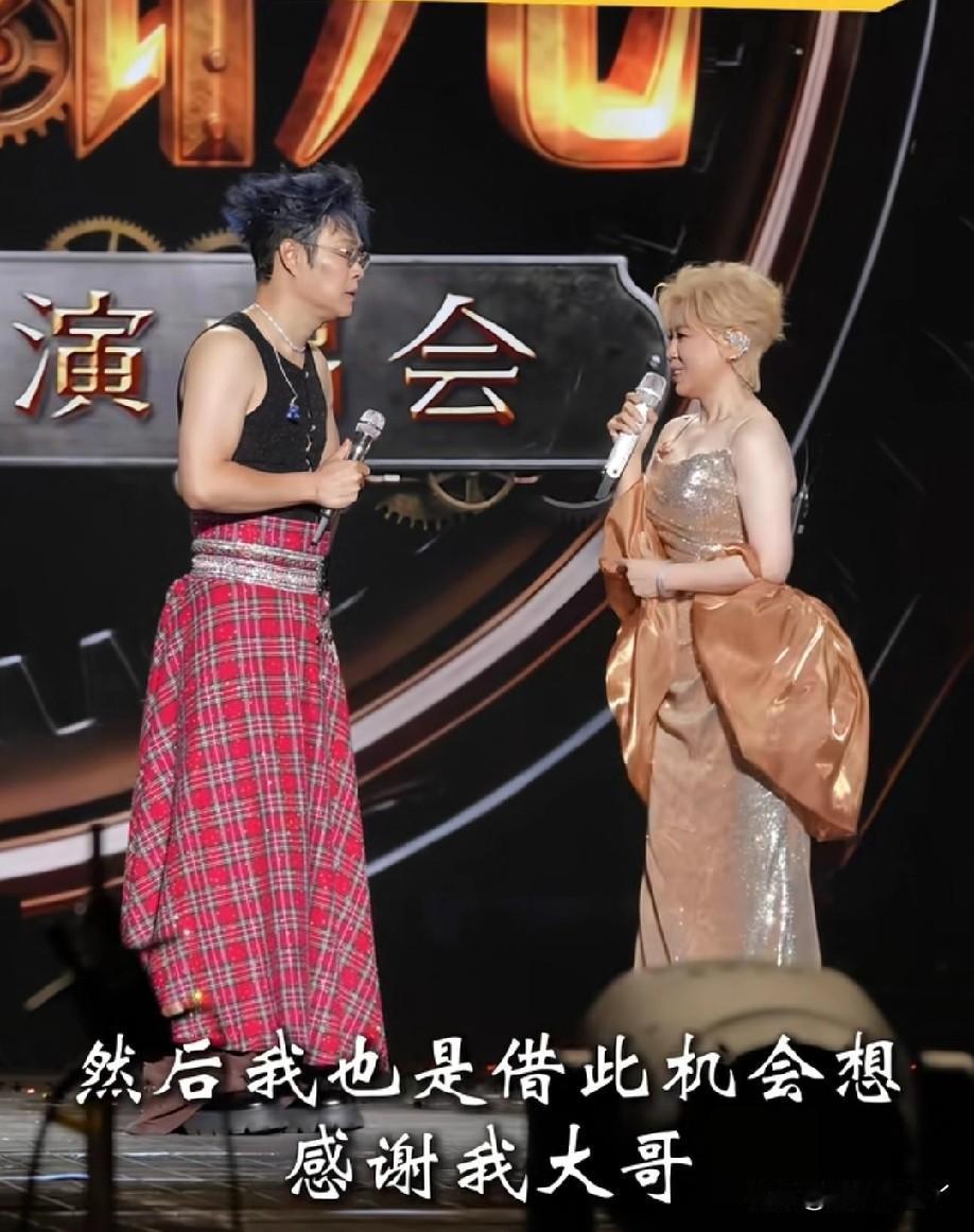 小沈阳为了演唱会真的够拼的，10天里因为减肥进了两次急诊！5月10日，小沈阳
