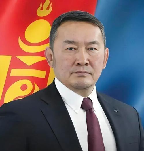同样是蒙古族，内蒙古的GDP却是蒙古国的十倍以上，现代化城市拔地而起，而蒙古国一