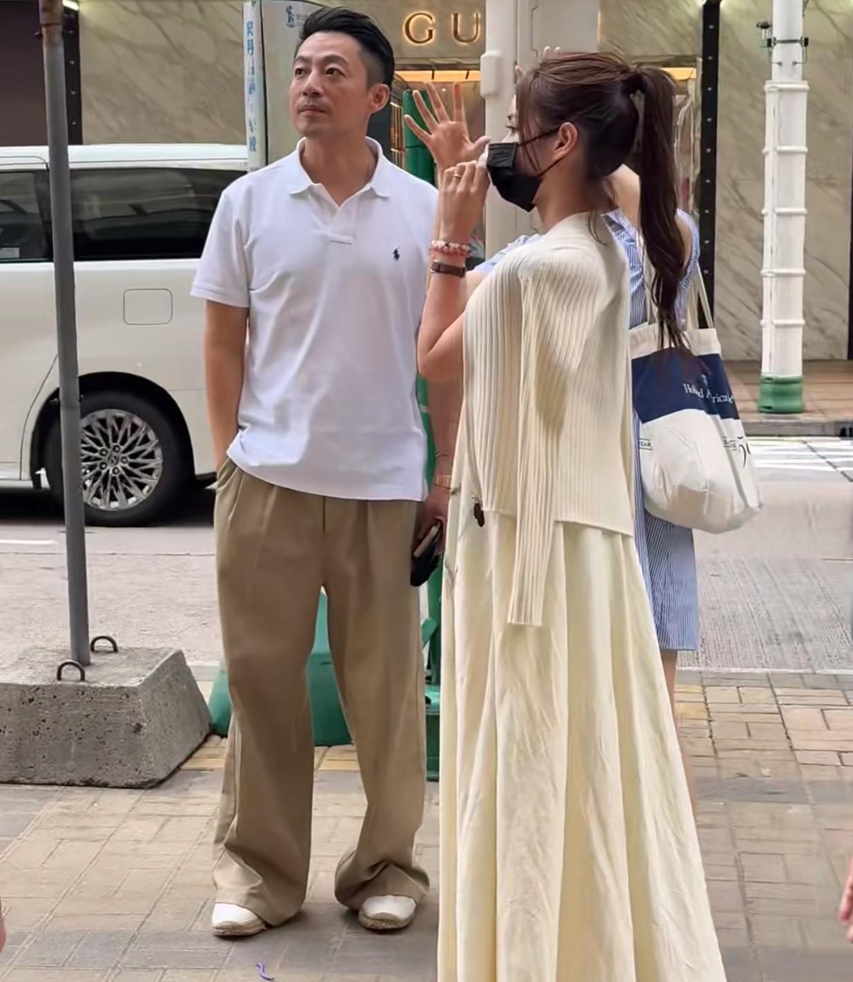 现在知道这两口子为什么急匆匆地返回北京了！还是为了两个人小窝的装修啊！网友今天