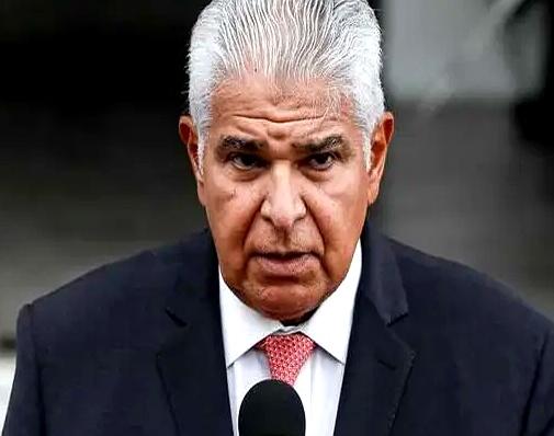 ·当被问及中国可能对巴拿马港口问题作出反应时，巴拿马总统穆利诺称“什么事都不会发