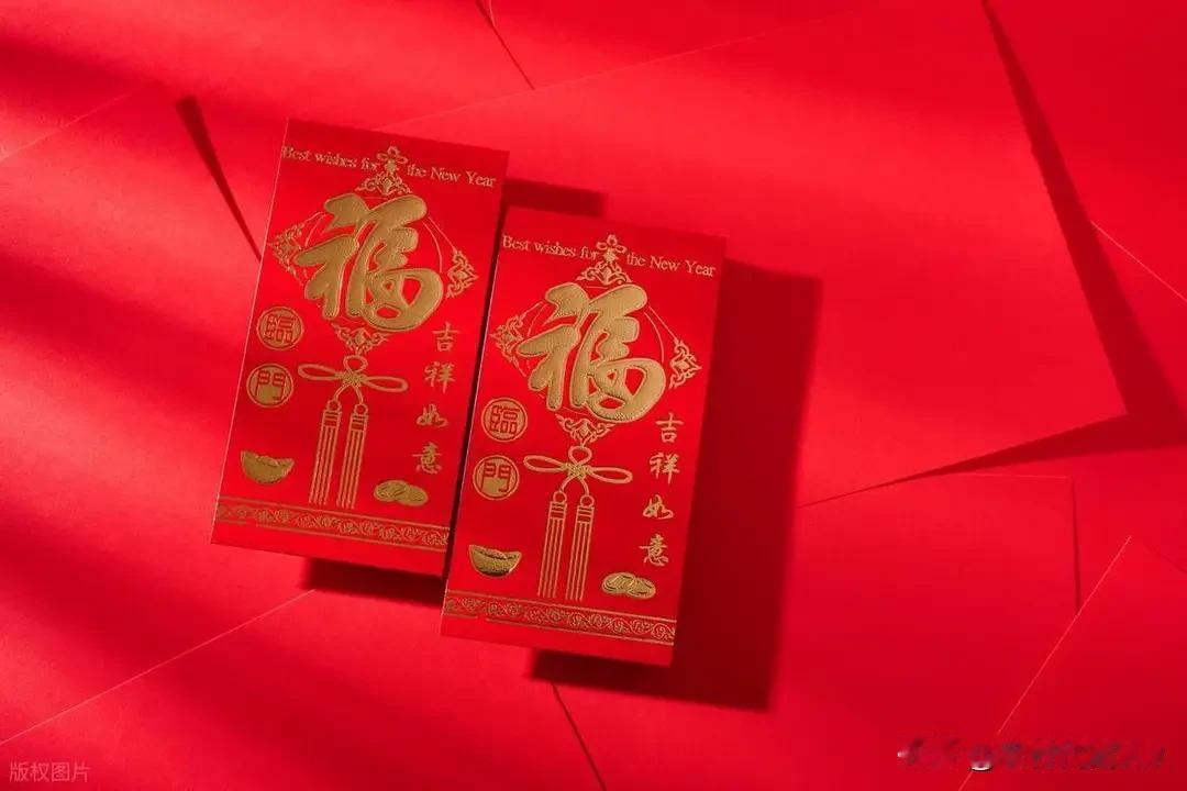 今日大年初一，记得:一不睡，二不扫，三不缝，四不打，为新年讨个好彩头。今日