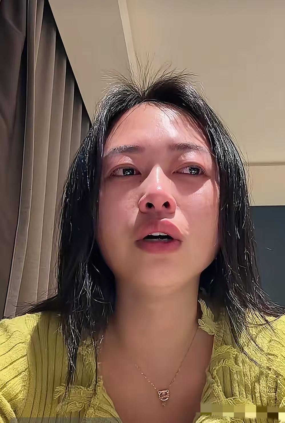 本来挺同情洗碗机事件的女主，但是看到她说那句话，瞬间就好感全无了！​她在视频