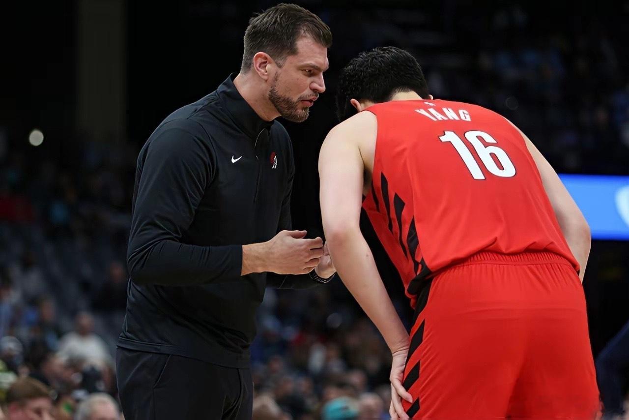 杨瀚森出场时间新高，在长垃圾时间，拿到3分5板看过对阵雷霆队比赛过程的朋友，估计