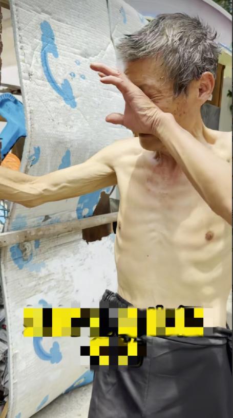 妻子是学校老师，儿子儿媳妇都有体面的工作，头发斑白的大叔，还要去干工地活，大叔讲