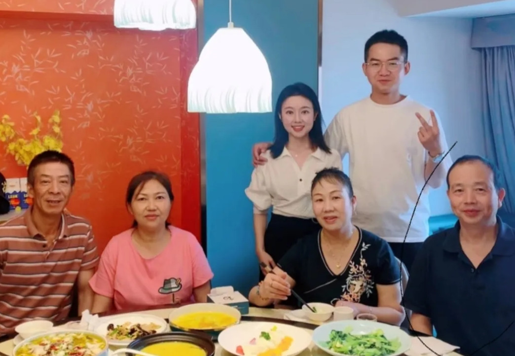 儿子谈了5年的女朋友，是独生女，最近在商量结婚的事情了，本来是件高兴的事，但昨天