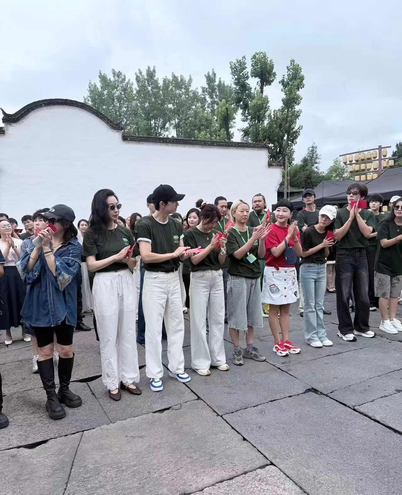 哇塞钱三一和林妙妙又见面了赵今麦王安宇开机同框赵今麦郭俊辰一念江南再合作