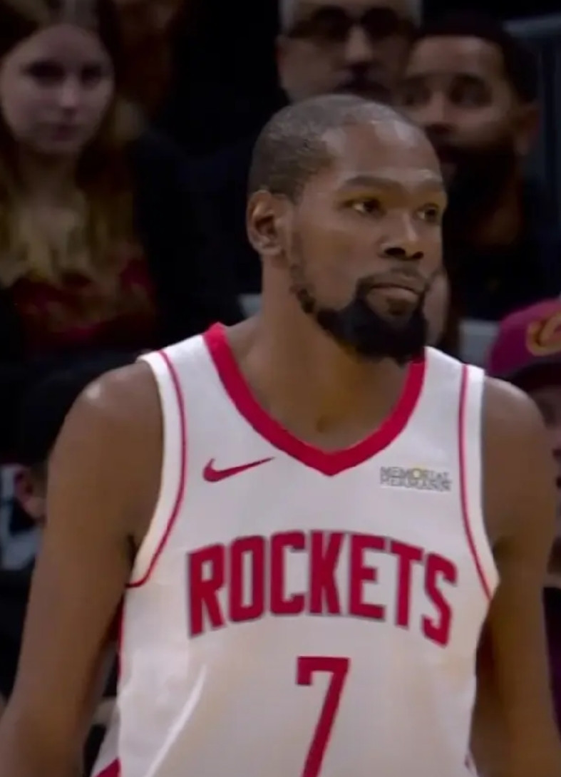 火箭客场104-110惜败独行侠！输球跟这两位球员没有半毛钱关系！杜兰特：全