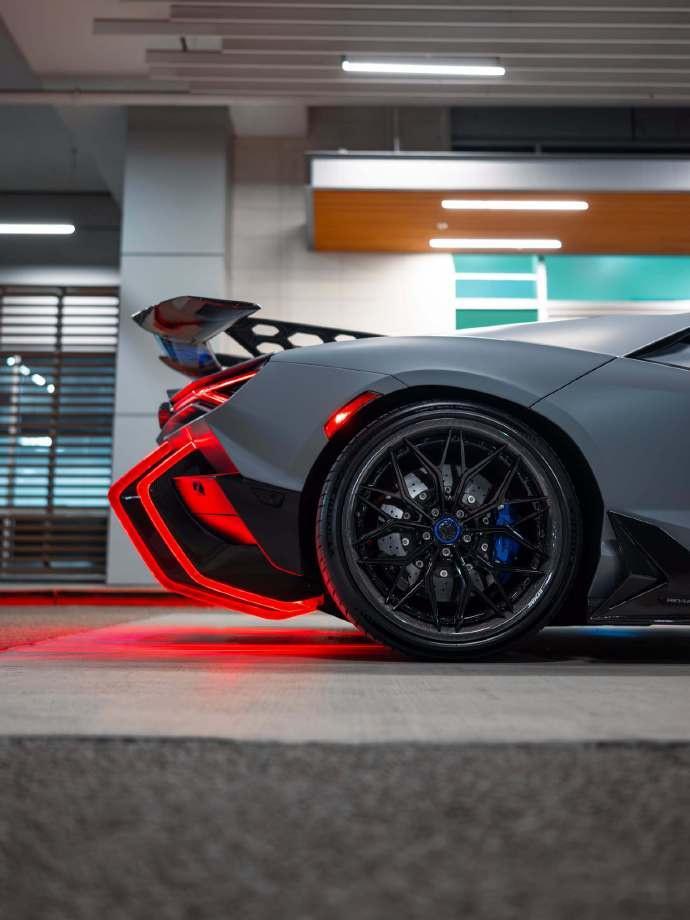 LamborghiniRevuelto兰博基尼revuelto这个改装套件感觉