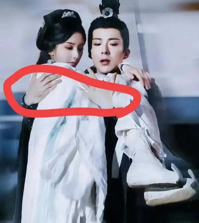 粉丝还是不要期待了折腰，原著，他没有办法改编成电视剧读过小说的都知道，小说里