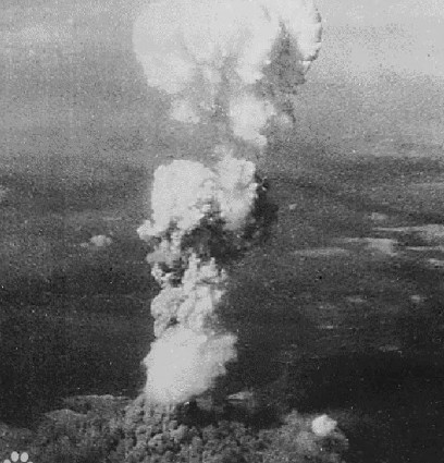 【日本是原子弹的受益者】今天是日本广岛遭到原子弹轰炸80周年，3天后的8月9日，