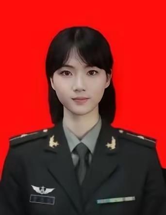 徐枫灿，1999年10月出生，女，汉族，浙江金华开发区罗埠镇人，十四届全国人大代