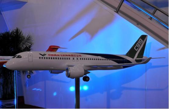 世界最强碳纤维中国造！T1200级超高强度碳纤维全球首发，一根可拉两架C919