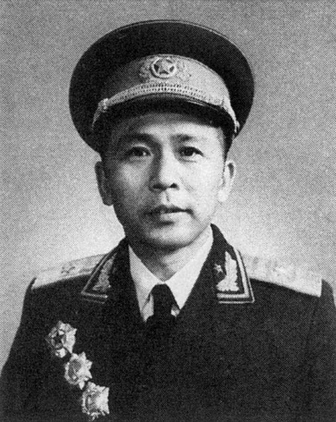 1946年6月30日，中原突围中的皮旅被敌人挡在了大牛山，生死攸关之际，皮定均叫