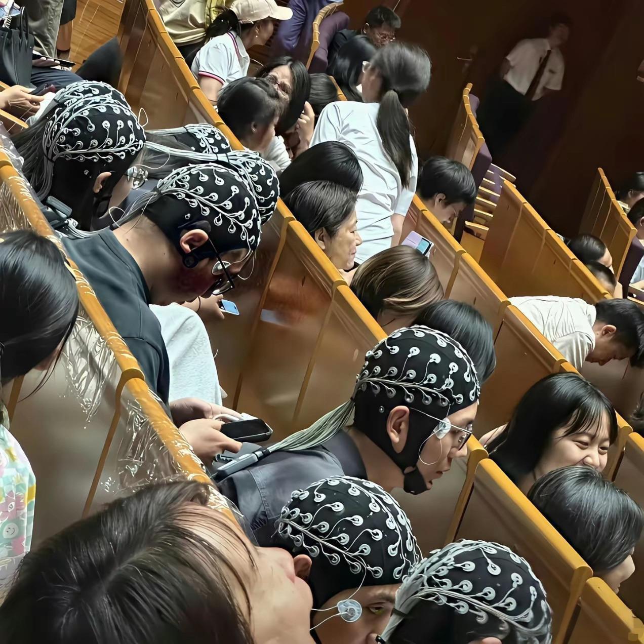 北大学堂这一幕看呆了