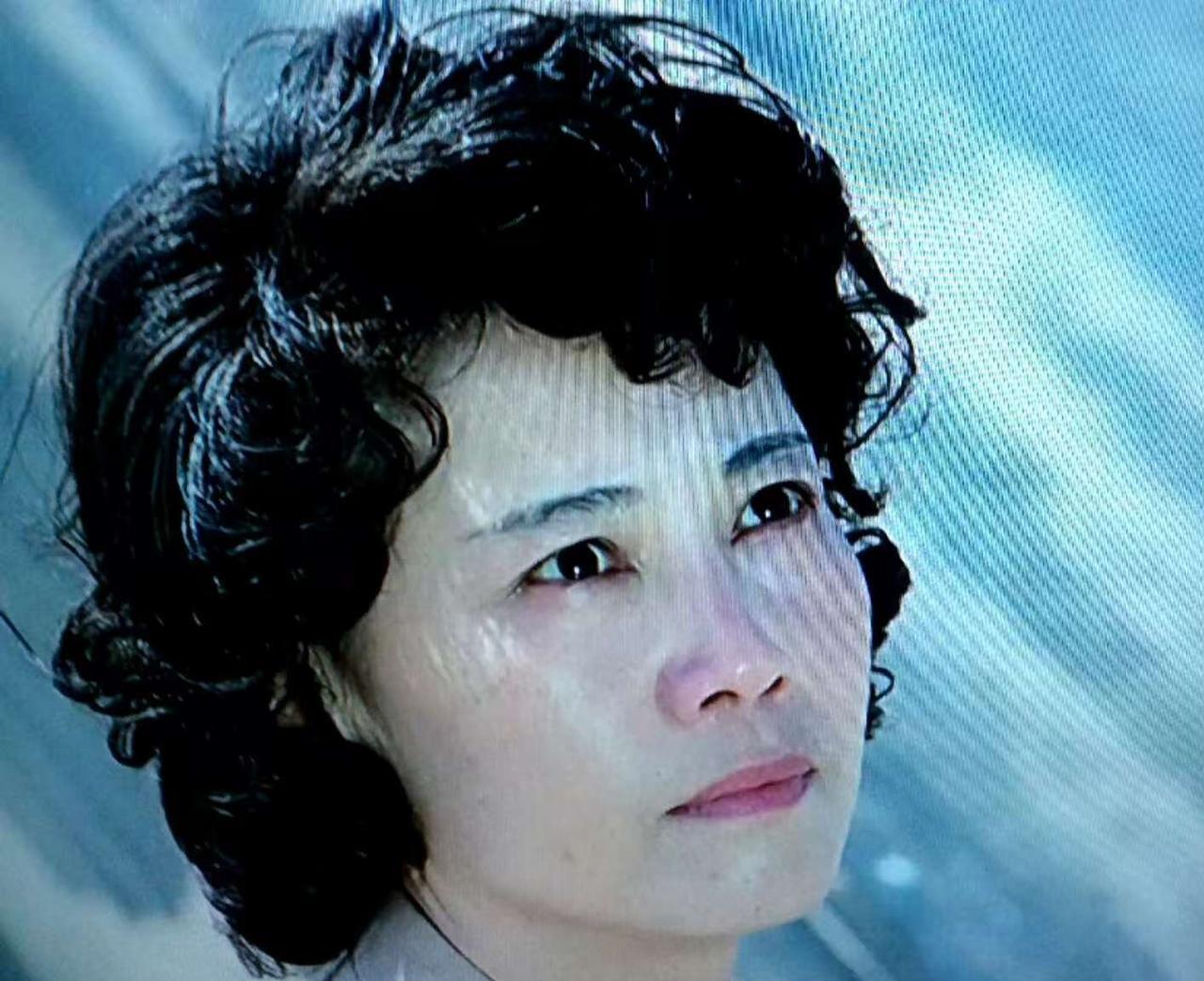 她是北影厂的老演员，六十年代因参演影片《红旗谱》崭露头角；七、八十年代是她的高光