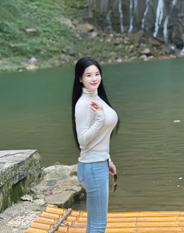 横看成岭侧成峰，远近高低各不同