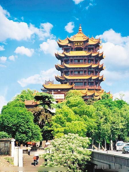 📜历史由来：三镇合一武汉是长江与汉水交汇处的三座城镇（武昌、汉口、汉阳）