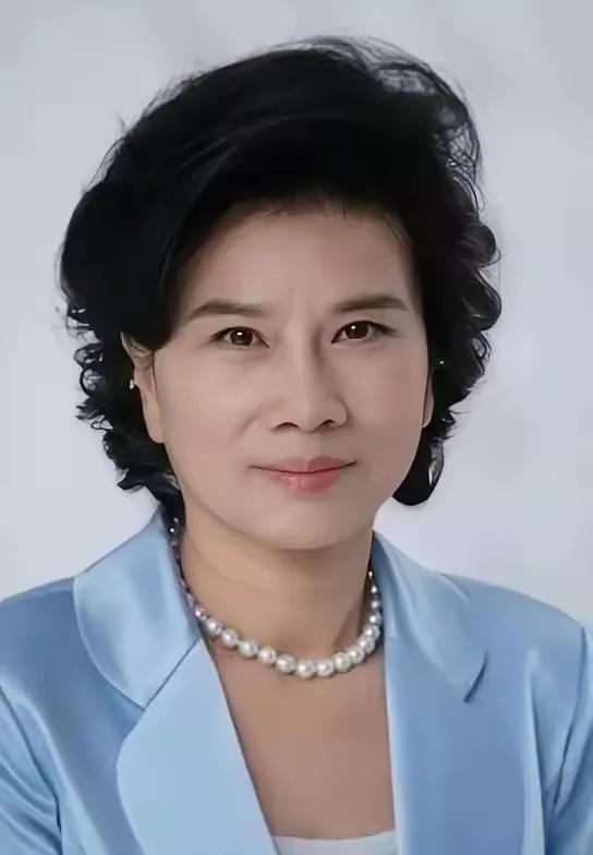 真是被啪啪打脸！2025年11月12日报道，国安部破获重大间谍案件！当初董明珠