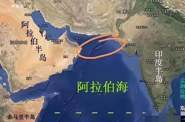 美伊打得天昏地暗的时候，谁都盯着航母、战斧、弹道导弹，没人注意一艘4000吨的中