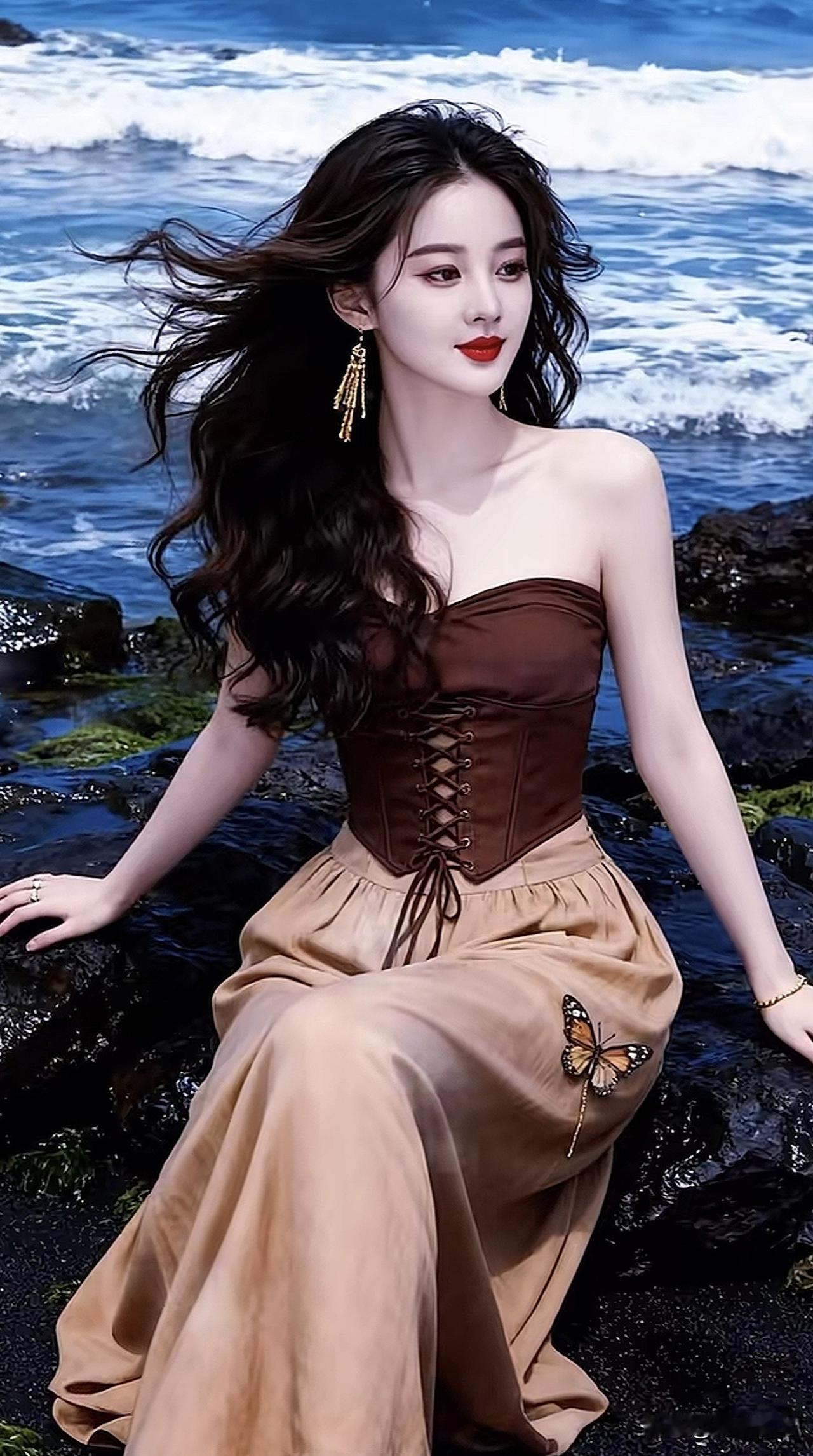 碧海潮生处，美人倚石坐。轻舟泛处烟霞绕海风美人照海滨美人照海风美人照海滨