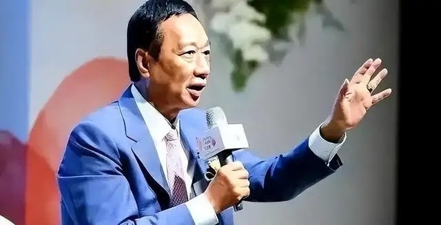 台积电和富士康何其相似！当初郭台铭说富士康是在给大陆赏饭吃，而张忠谋也说过，大陆就算举全国之力，也造