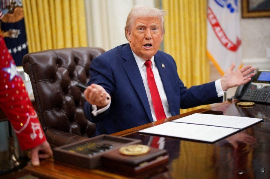 解放军实控台海特朗普的“毫不担心”，不是因为台湾的111亿美金已经到账了，而是