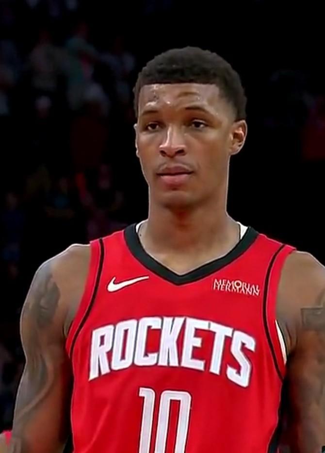 继续保持下去！！！贾巴里史密斯最近4场比赛的投篮命中率和正负值！！！客场打篮