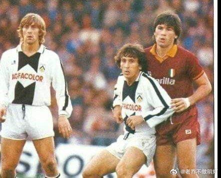 去年5月12日，安切洛蒂同意执教巴西国家队。但在那之前，为了说服安切洛蒂，使他同