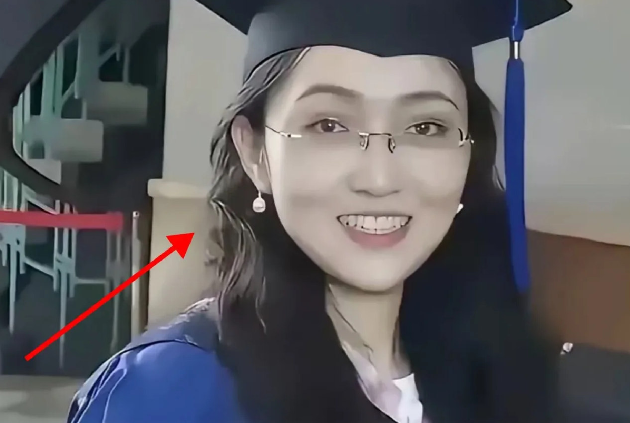 武大诬陷案的道歉录音，真把我看傻眼了。杨女士那叫一个咄咄逼人，再看肖同学，唯