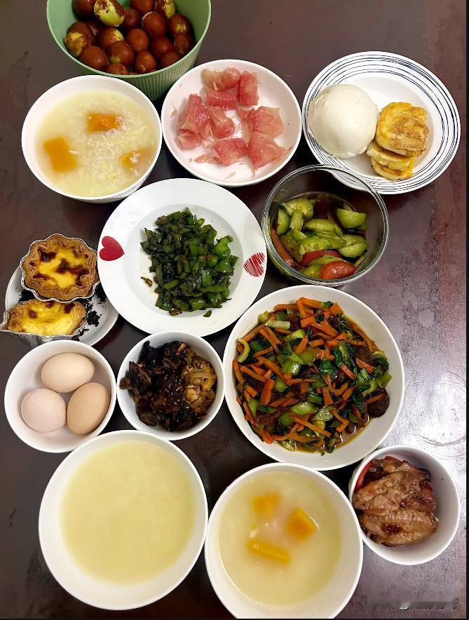 婆婆做的早餐，一看就没食欲，乱七八糟的，我就想问问大家，看到这样的早餐，你有不有