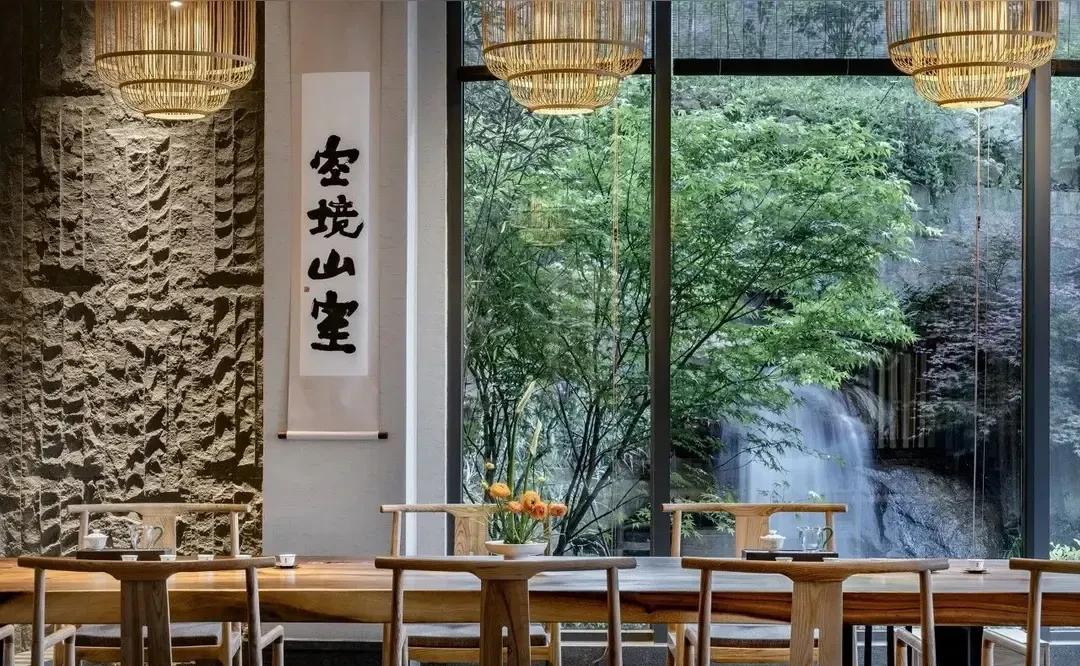 #对于你现在的生活状态，给我两个字#安然。