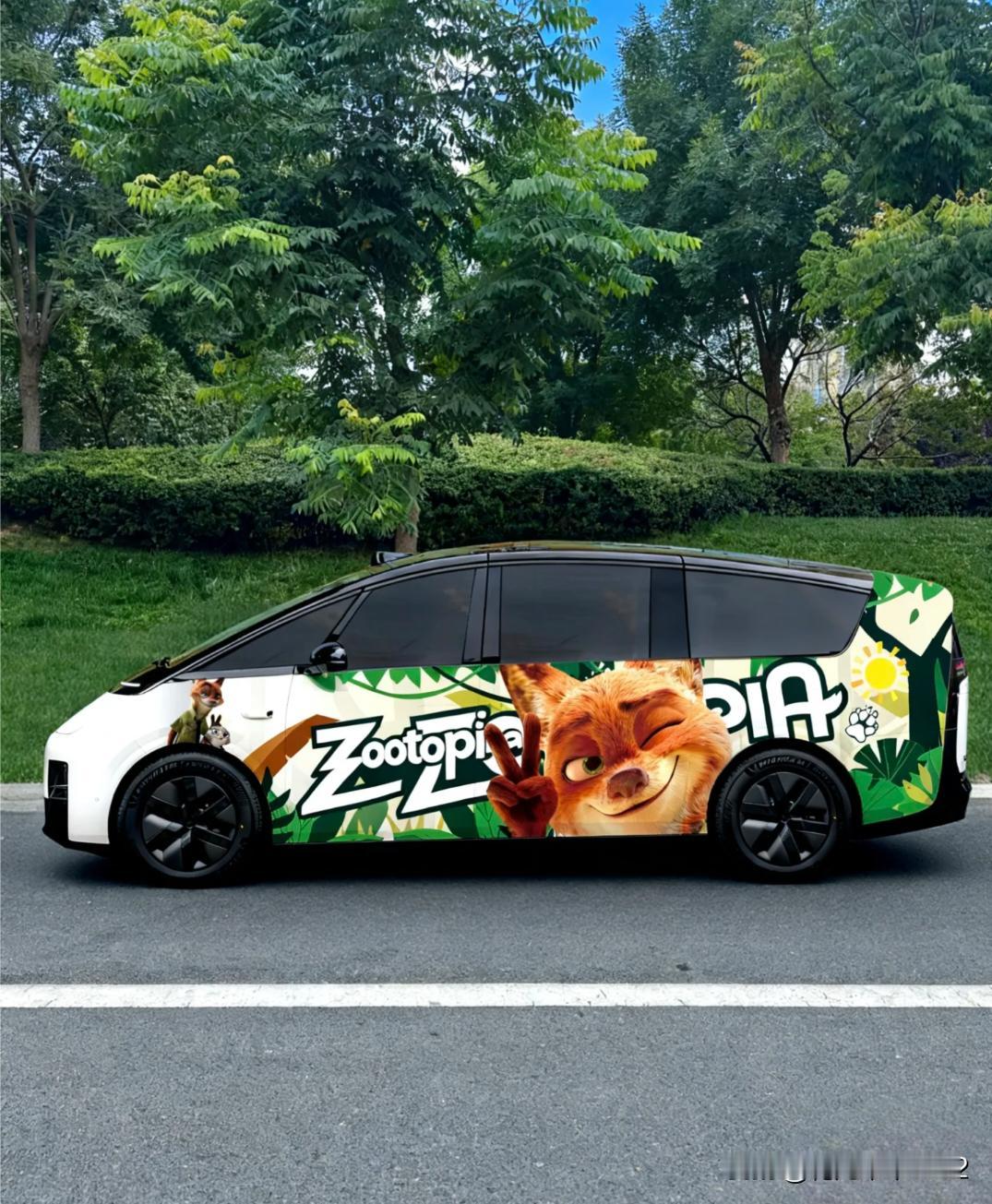 看来这位理想车主也喜欢看《疯狂动物城》这个动画片