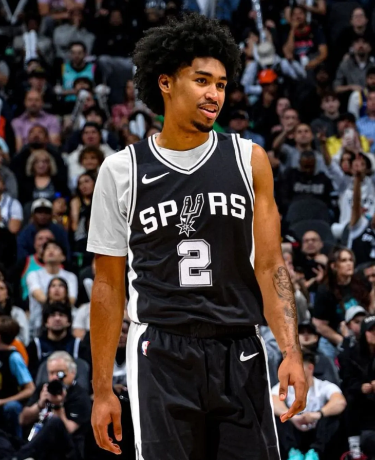 如果说未来哈珀像有投射能力的隆多，像不像1.目前防守不及隆多也是平均水准之上的