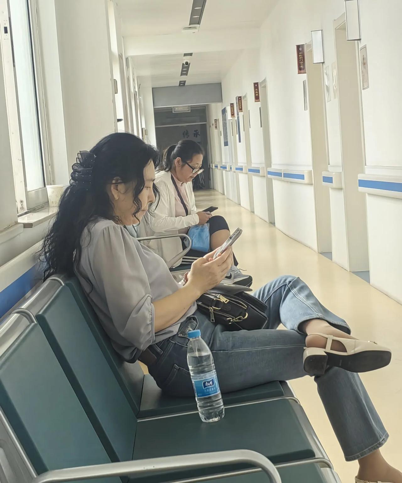 三年前闺蜜急用钱，那时新冠还没彻底结束，我借给她10万，前两天终于把这10万还了