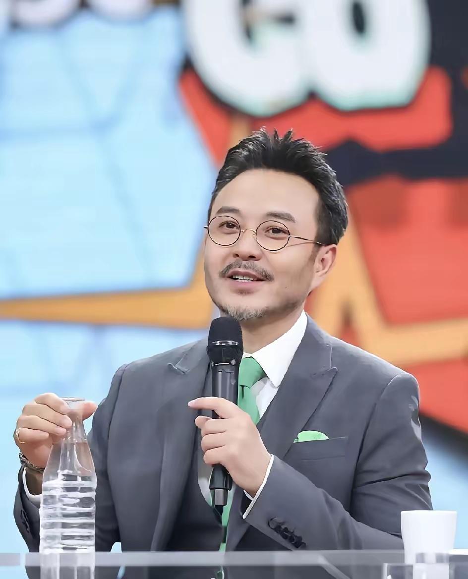 汪涵这事儿一出，他基本上是翻不了身了，他本人比谁都清楚，出品人本就是影片投资