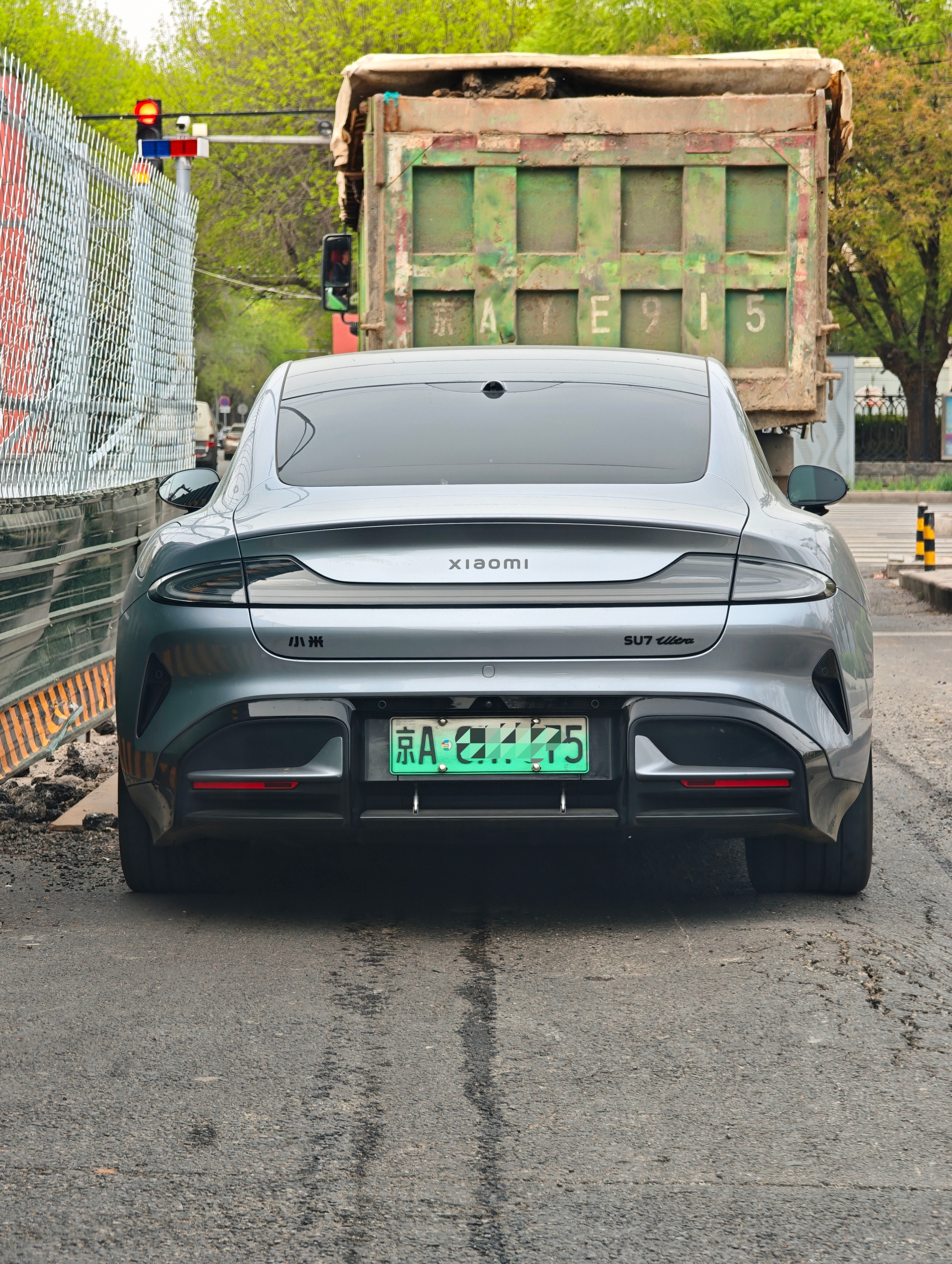 没有选大尾翼的Ultra属实不多见