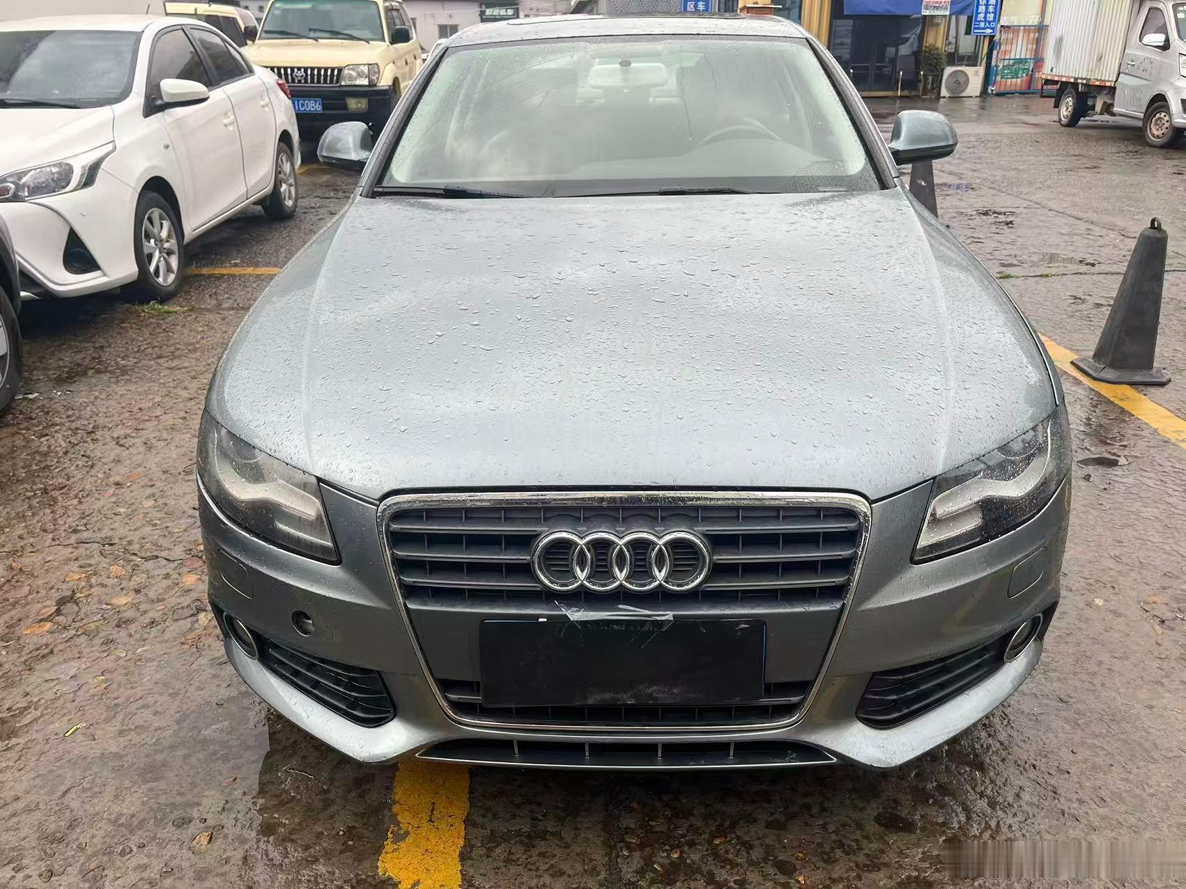 11年6月奥迪A4L车况精品费用齐全价格1.98w