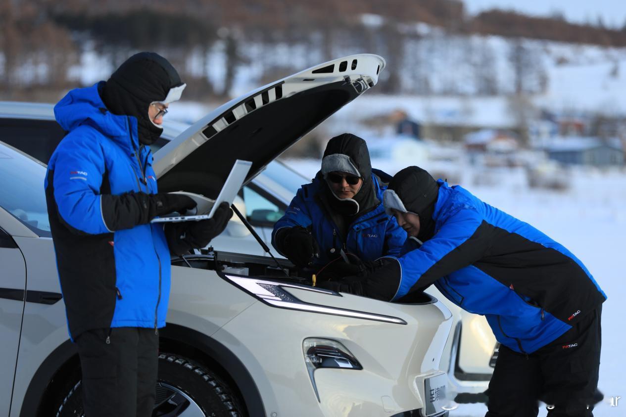 我看到消息，别克至境E7完成了冬季测试了。之前我们写过该车文章，说它的搭载的真龙