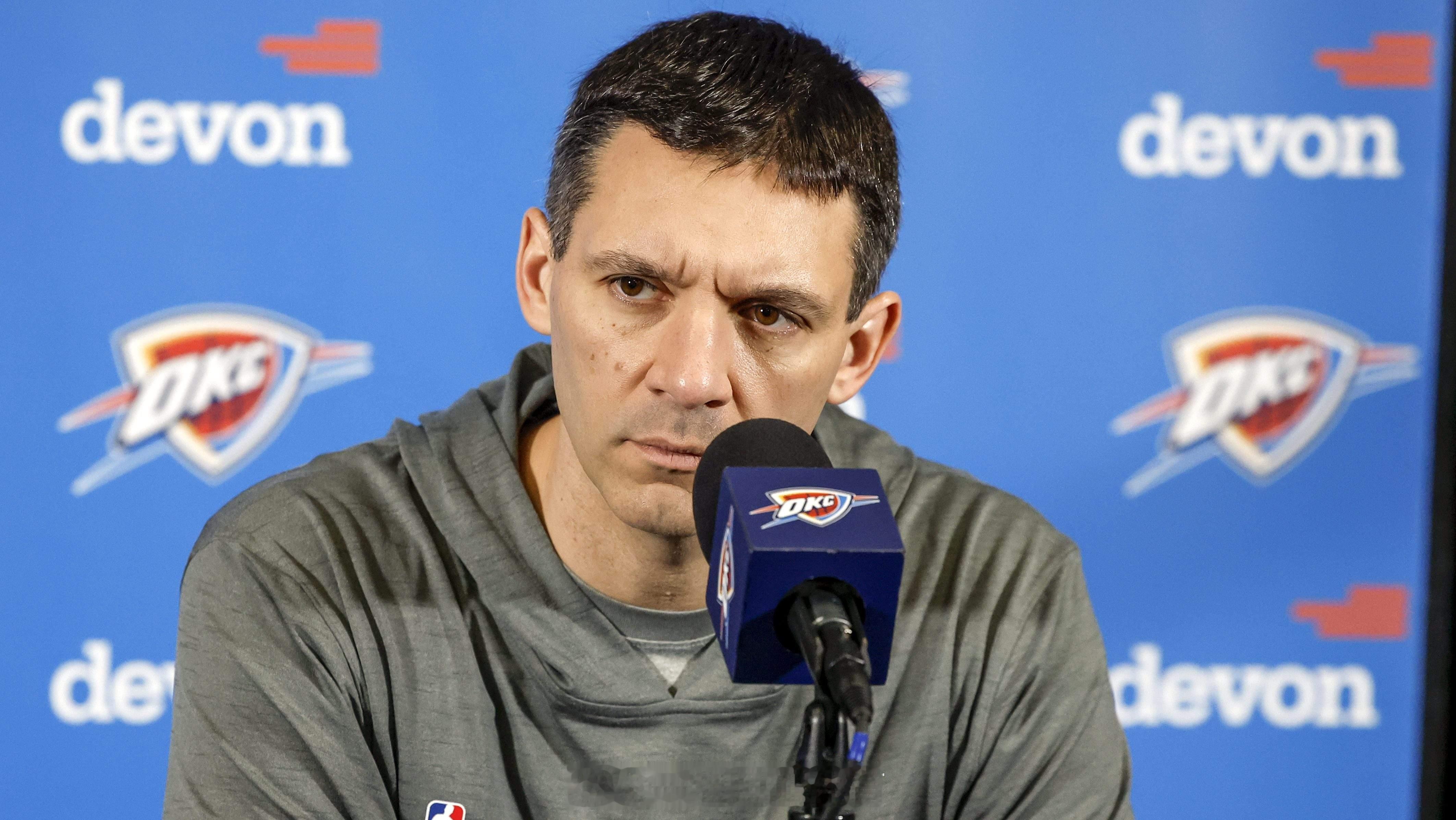 🏀戴格诺特：我们不会为了打马刺去建队西决抢七被马刺淘汰之后，全世界都以为雷霆